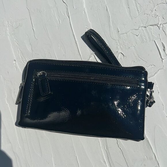 Liz Claiborne Black Wallet Faux Patent Leather Wrist Strap - Picture 4 of 4